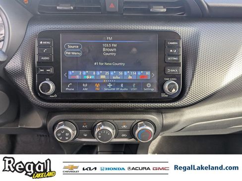 Used 2024 Nissan Kicks SV image 19