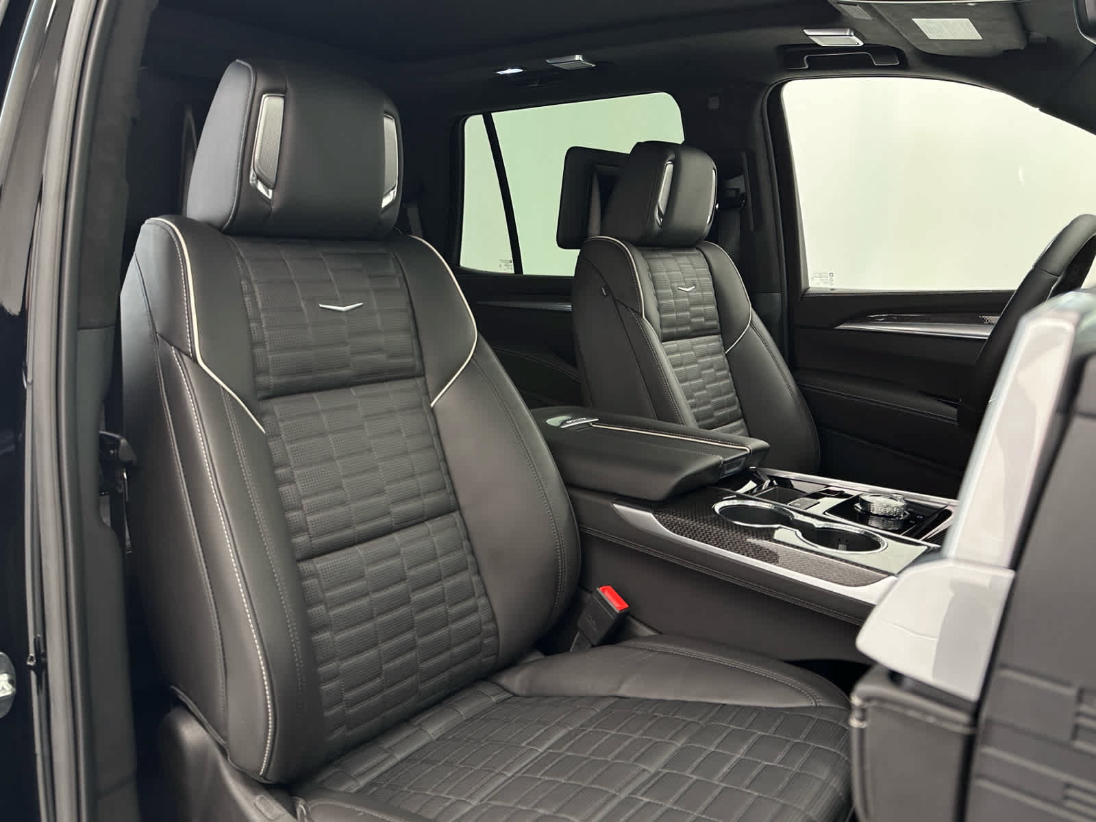 Used 2026 Cadillac Escalade V w/ LPO, ONYX Package AWD/4WD image 20