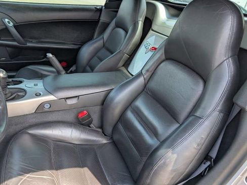 Used 2005 Chevrolet Corvette Convertible w/ Preferred Equipment Group image 12