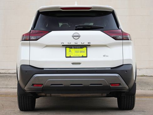 Used 2023 Nissan Rogue SL w/ SL Premium Package FWD image 10