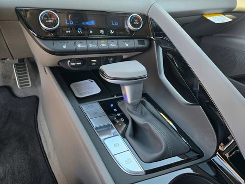 New 2026 Hyundai Elantra SEL Sport Premium FWD image 13