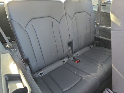 Used 2023 Audi Q7 2.0T Premium Plus w/ Premium Plus Package image 12