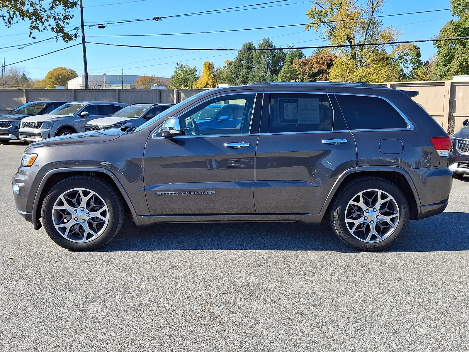 Used 2021 Jeep Grand Cherokee Overland AWD/4WD image 8