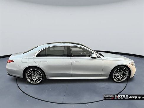 Used 2023 Mercedes-Benz S 580 4MATIC Sedan image 3