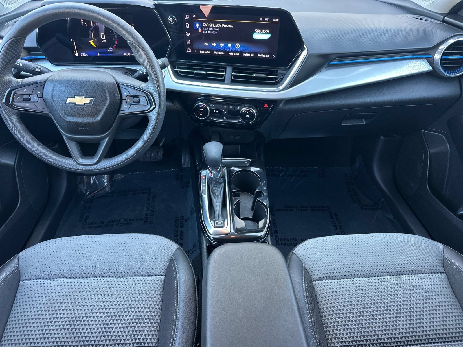 Used 2024 Chevrolet Trax LT FWD image 14
