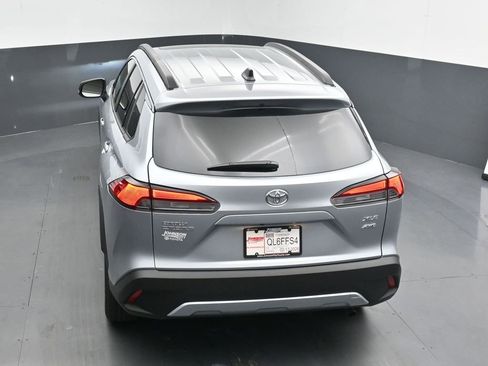Used 2026 Toyota Corolla Cross XLE image 31