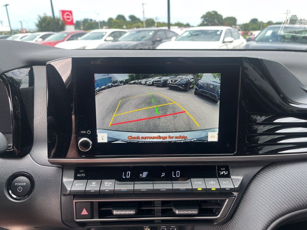 Used 2026 Toyota Camry SE FWD image 18