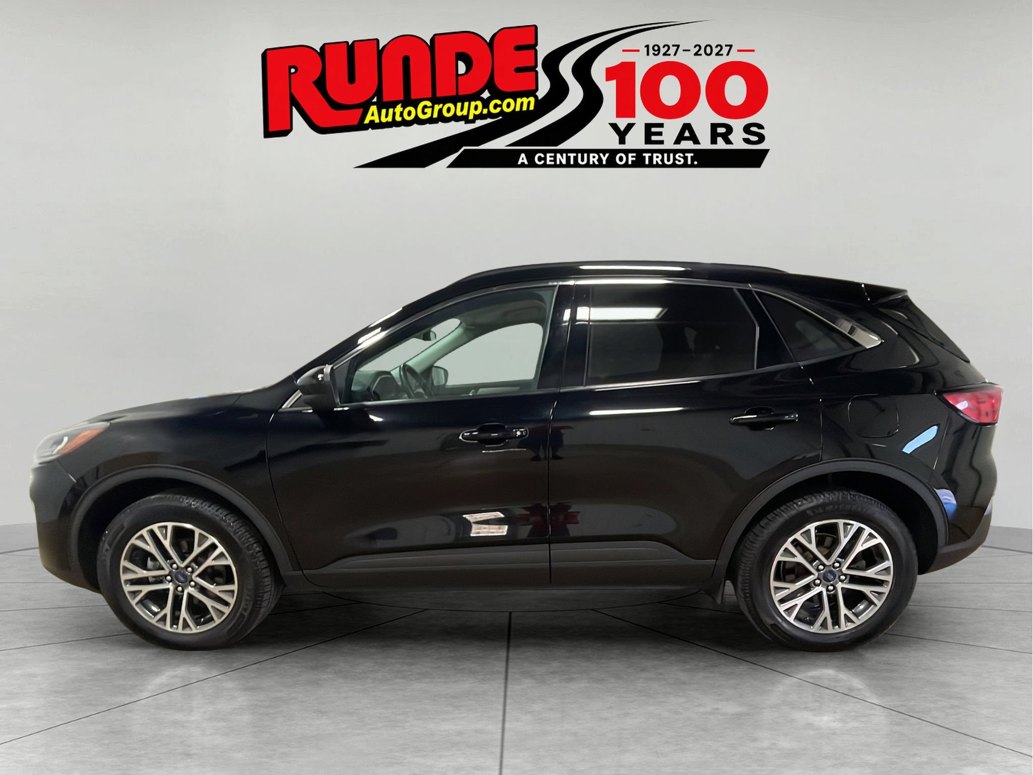 Used 2021 Ford Escape SEL AWD/4WD image 2