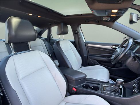 Used 2020 Volkswagen Jetta R-Line w/ R-Line Cold Weather Package image 20