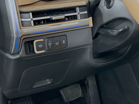 Used 2024 Hyundai Santa Fe Limited image 10