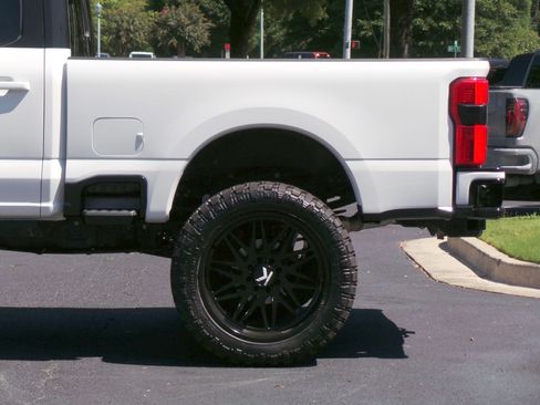 Used 2025 Ford F250 Platinum w/ Platinum Plus Package AWD/4WD image 31