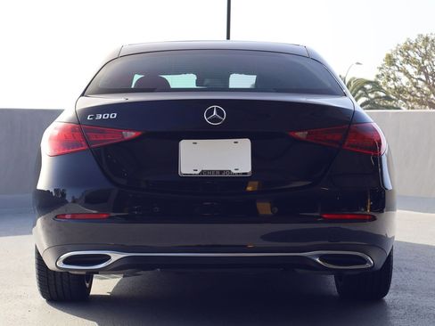 Used 2023 Mercedes-Benz C 300 Sedan image 10