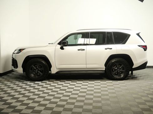 Certified 2025 Lexus LX 700h Overtrail AWD/4WD image 5