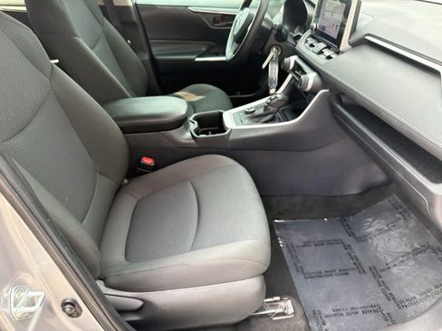 Used 2024 Toyota RAV4 LE AWD/4WD image 12