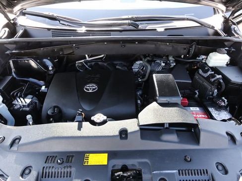 Used 2018 Toyota Highlander Limited Platinum image 70