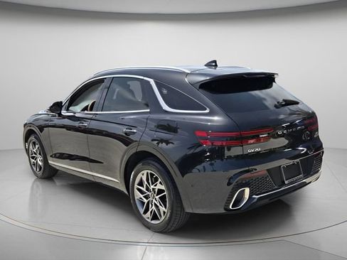 Used 2023 Genesis GV70 2.5T w/ Advanced Package AWD/4WD image 8