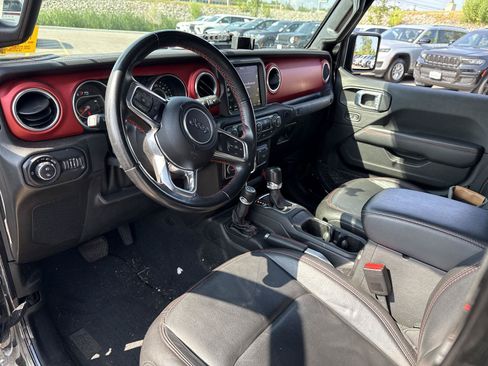 Used 2022 Jeep Gladiator Rubicon AWD/4WD image 9