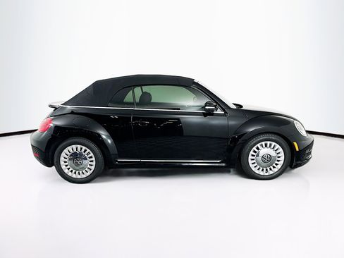 Used 2016 Volkswagen Beetle 1.8T SE w/ Lighting Package image 10