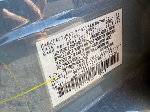 Used 2025 Nissan Sentra SR FWD image 26