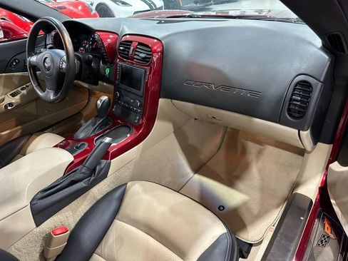 Used 2007 Chevrolet Corvette Coupe w/ Preferred Equipment Group RWD image 14