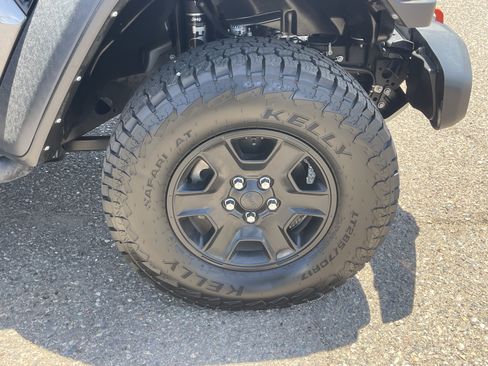 Used 2021 Jeep Gladiator Mojave AWD/4WD image 8