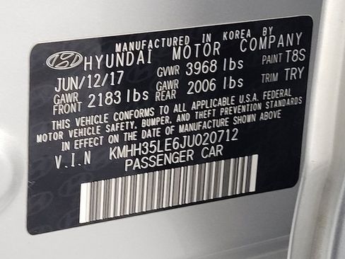 Used 2018 Hyundai Elantra GT FWD image 33
