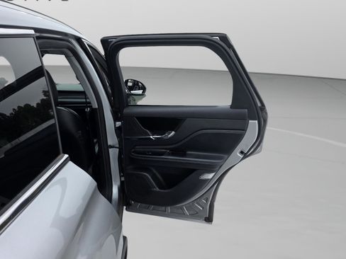 Used 2022 Lincoln Corsair FWD w/ Premium Package image 33