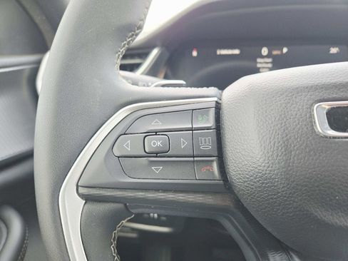 Used 2024 Jeep Grand Cherokee Laredo image 21