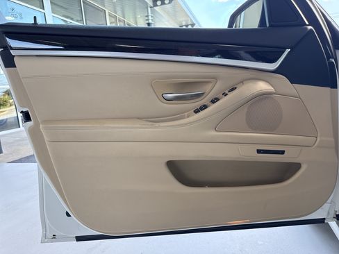 Used 2013 BMW 528i Sedan RWD image 18