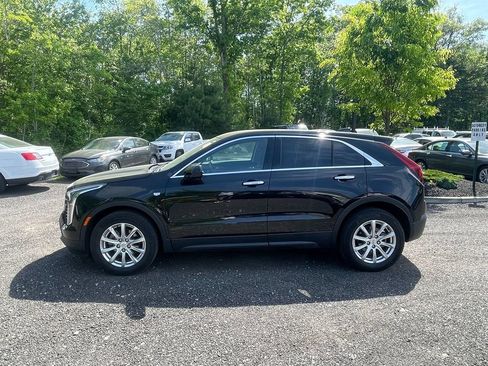 Used 2021 Cadillac XT4 Luxury w/ Cold Weather Package AWD/4WD image 9