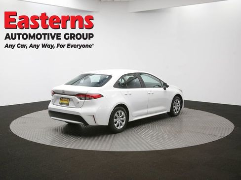 Used 2022 Toyota Corolla LE image 38