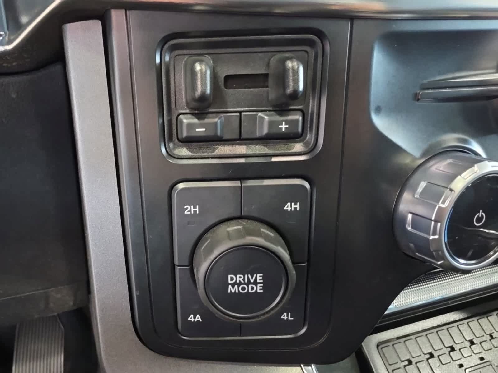 Used 2023 Ford F150 Lariat w/ Equipment Group 502A High AWD/4WD image 33