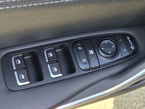 Used 2022 Kia Stinger GT-Line w/ Sun & Sound Package image 13