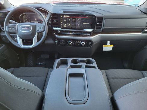 New 2025 GMC Sierra 1500 Elevation image 2