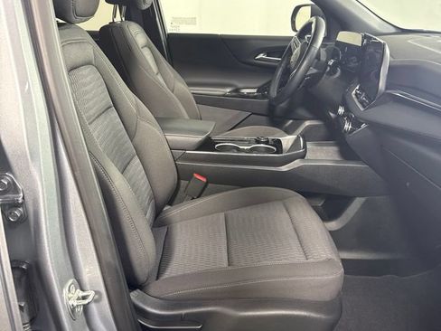 Used 2026 Chevrolet Equinox LT FWD image 15
