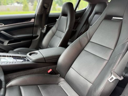 Used 2011 Porsche Panamera image 29