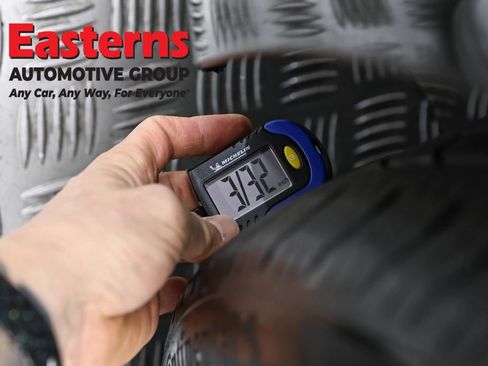 Used 2023 Tesla Model 3 Standard Range image 22