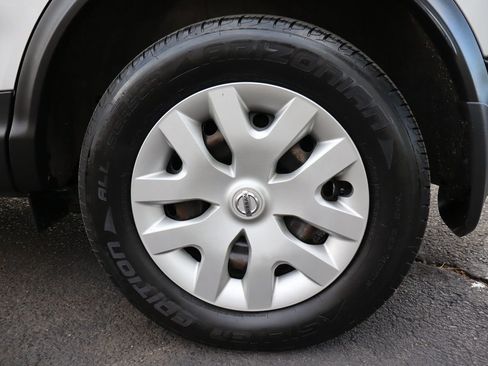 Used 2018 Nissan Rogue Sport S image 42