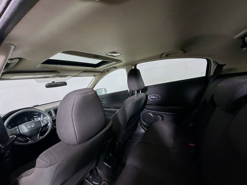 Used 2016 Honda HR-V EX image 11