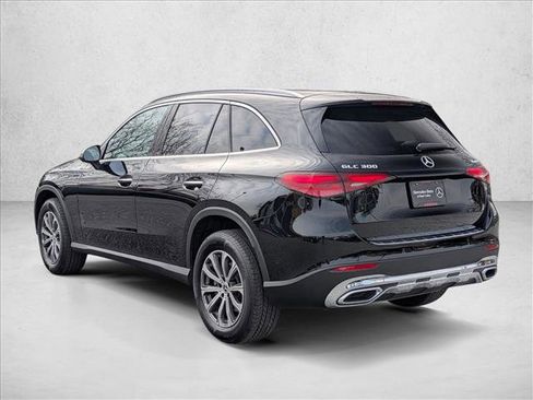 Certified 2025 Mercedes-Benz GLC 300 4MATIC image 8