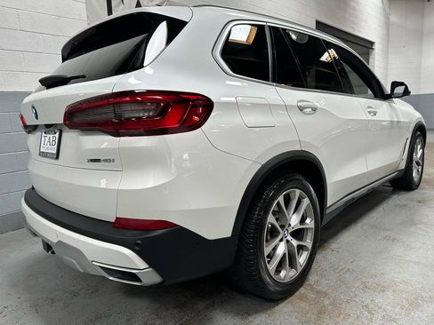 Used 2019 BMW X5 xDrive40i w/ Executive Package image 3