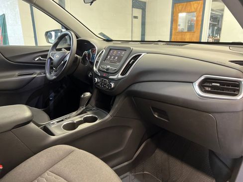 Used 2021 Chevrolet Equinox LT AWD/4WD image 40