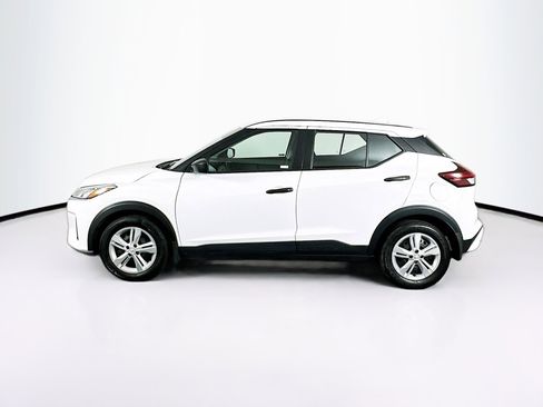 Used 2024 Nissan Kicks S image 4