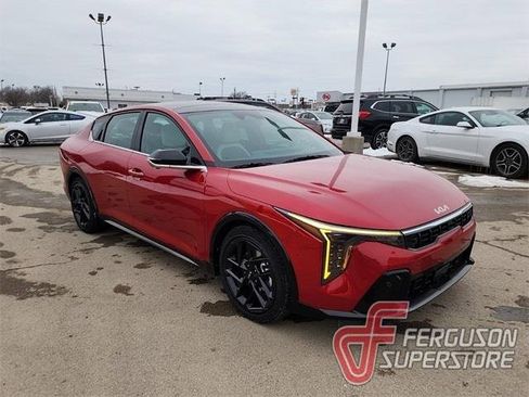 New 2025 Kia K4 GT-Line Turbo image 1