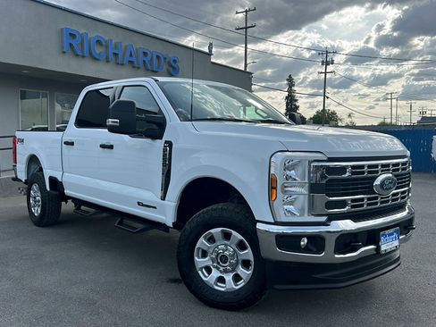 Used 2024 Ford F250 XLT w/ FX4 Off-Road Package AWD/4WD image 1