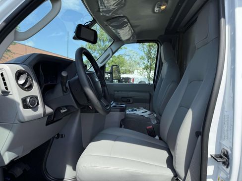 New 2026 Ford E-450 and Econoline 450 Super Duty w/ Power Equipment Group image 9