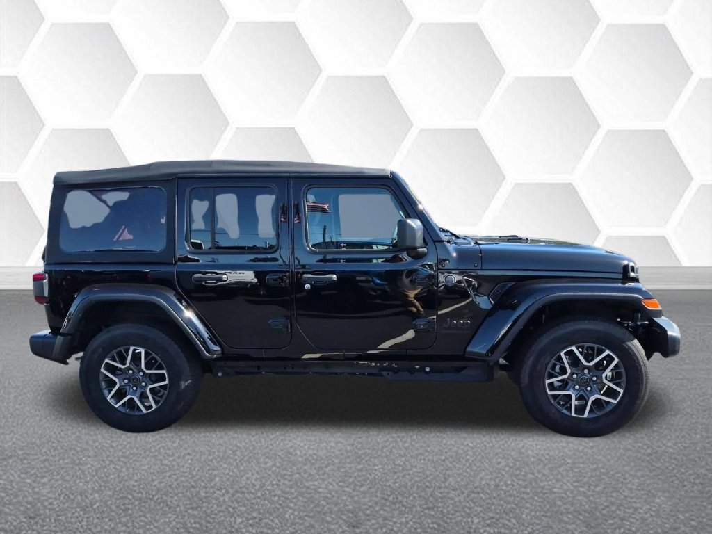 Certified 2026 Jeep Wrangler Unlimited Sahara AWD/4WD image 2