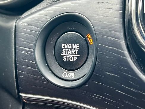 Used 2020 Jeep Grand Cherokee High Altitude AWD/4WD image 32