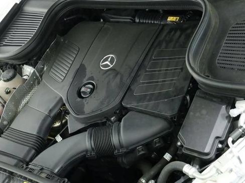 Used 2025 Mercedes-Benz GLE 350 4MATIC w/ AMG Line Exterior image 7