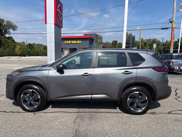 Used 2024 Nissan Rogue SV AWD/4WD image 8